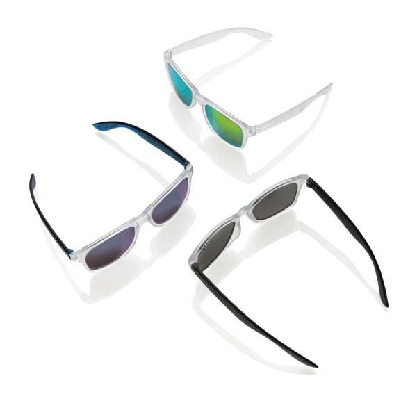 Gleam Sonnenbrille aus RCS rec. PC mit verspiegelten Gläsern